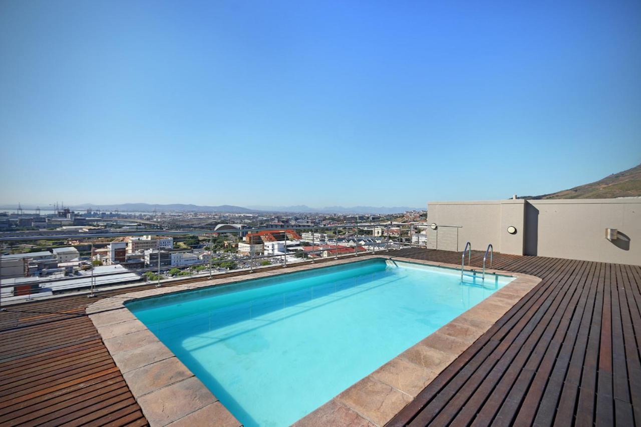 Urban Oasis At The Four Seasons Apartment Cape Town Exterior photo