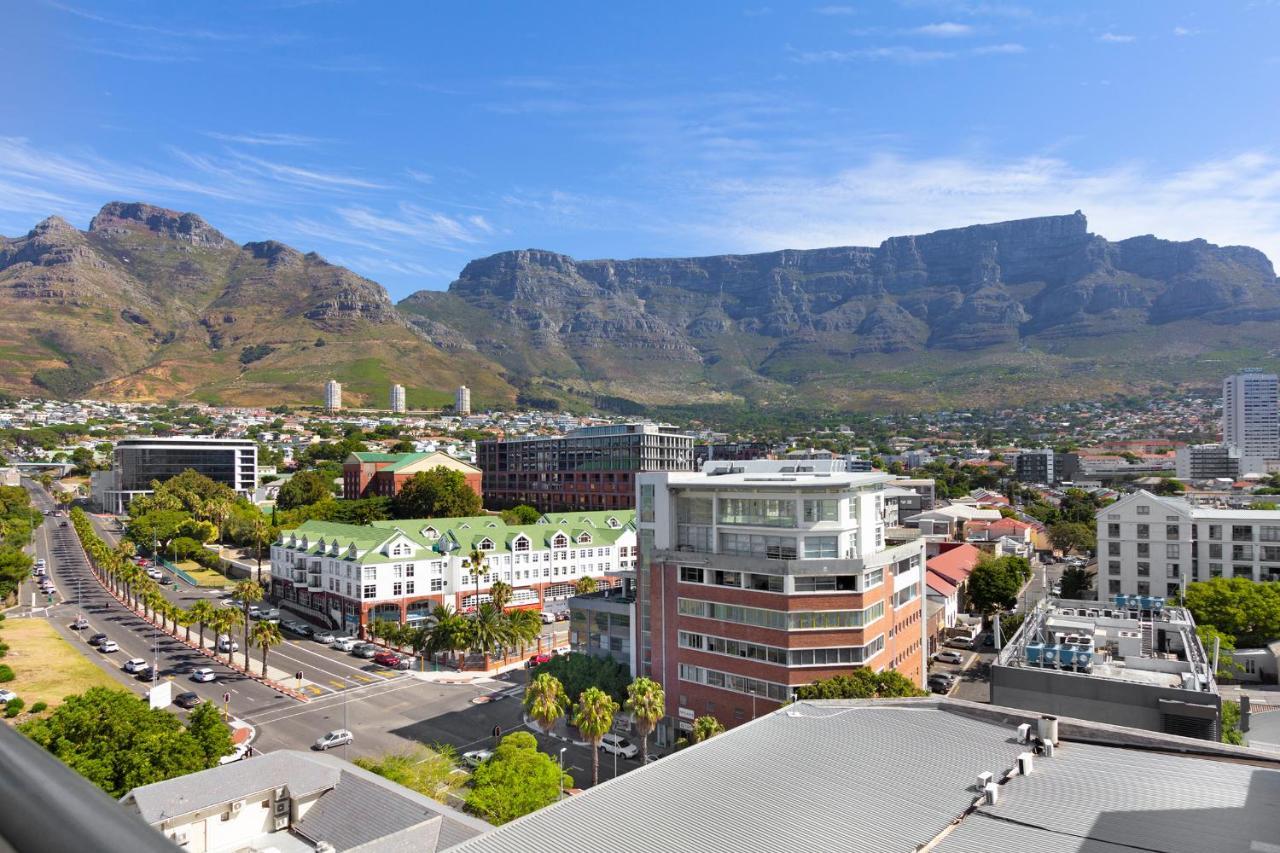 Urban Oasis At The Four Seasons Apartment Cape Town Exterior photo